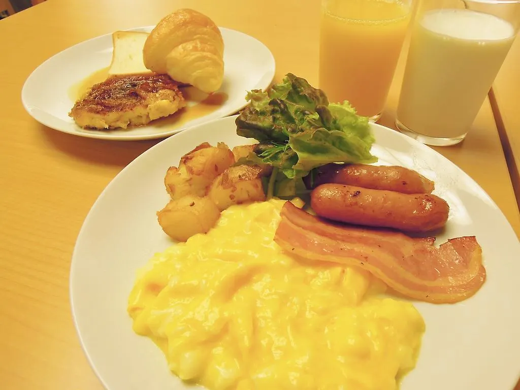 Отель эконом класса Hotel Sunline Kyoto Gion Shijo